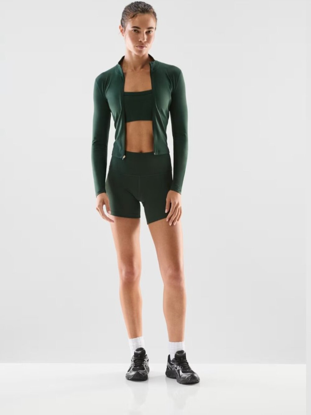 NWT Aritzia GOLDEN BUTTER Cheeky Hi-Rise 5" Shorts Scarab 12